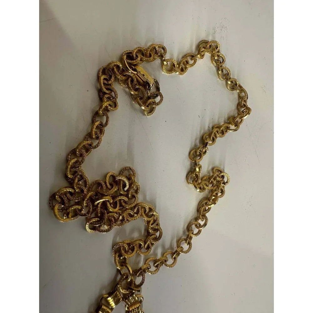 Vintage 1972 Eisenhower One Dollar Coin Medallion Necklace Gold Tone 054 (119)